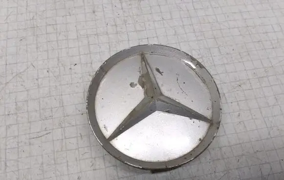 Mercedes-Benz C W203 Original wheel cap 2014010225