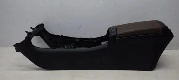 Mercedes-Benz A W177 Center console