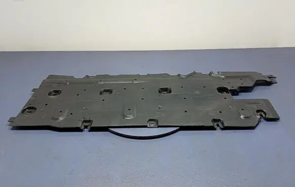 Renault Megane I Front underbody cover/under tray 748157627R
