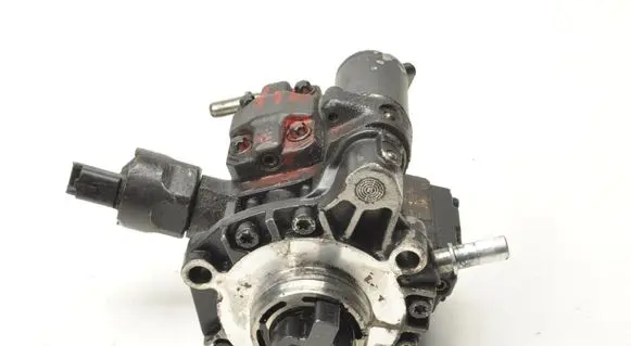 Volvo V50 Fuel injection high pressure pump 9658193980