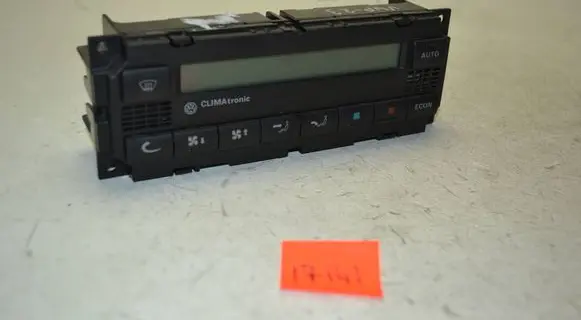 Volkswagen PASSAT B5.5 Climate control unit 5HB00813901 3B2907044C