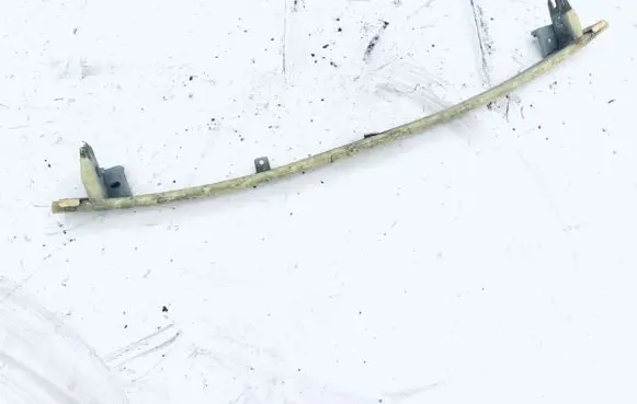 Suzuki Swift I Front bumper cross member