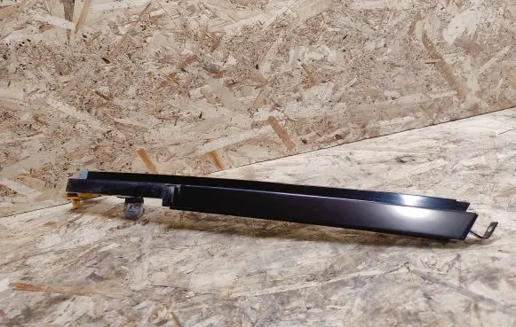 Mercedes-Benz S AMG W220 Rear door windshield rail 