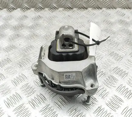 BMW XM Engine mount bracket 8089821