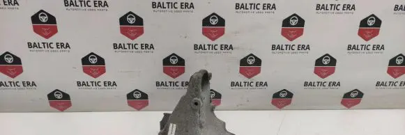 BMW 1 F20 F21 Engine mounting bracket 6859416