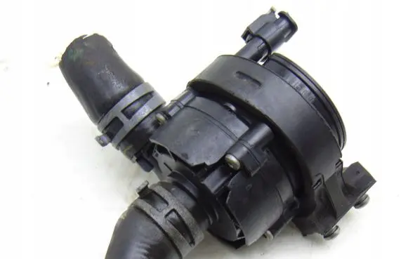Volkswagen Golf VII Electric auxiliary coolant/water pump 5Q0965567H