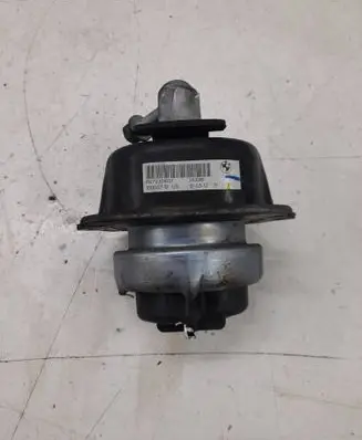 BMW X5 E70 Engine mount bracket 6793016 35338 P679301601