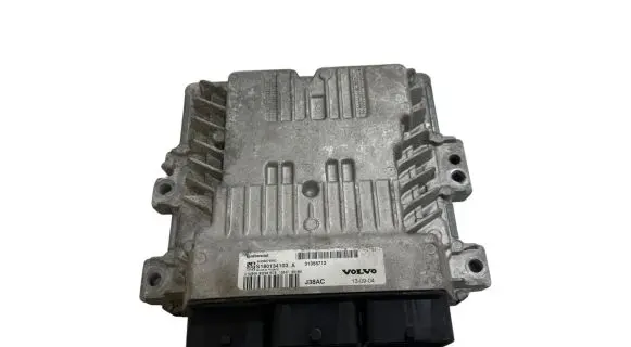 Volvo V70 Engine control unit/module 31355712 S180134103A