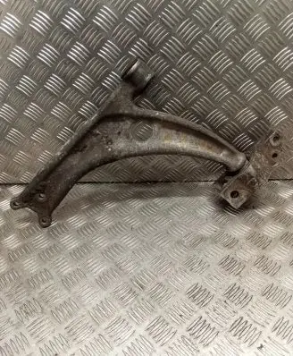 Volkswagen PASSAT B6 Front lower control arm/wishbone 3C0407153B
