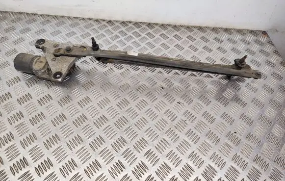 Volvo V50 Front wiper linkage and motor 30699344