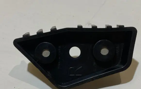 Ford Mustang VI Front bumper mounting bracket JR3B17D958A