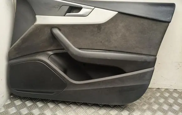 Audi A5 8T 8F Front door card panel trim 8W8867118