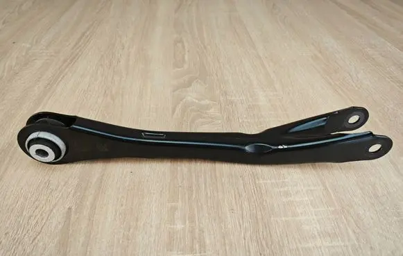 BMW 4 G22 G23 G24 G26 Rear upper control arm/wishbone 6878641