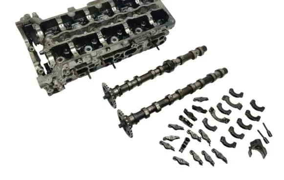 Mercedes-Benz B W246 W242 Engine head R651016