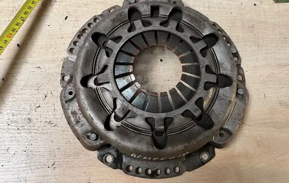 Nissan Almera N16 Pressure plate 