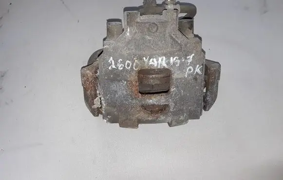 Toyota Yaris Front brake caliper 477500D200