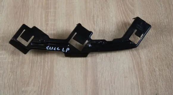 KIA Sorento Front bumper mounting bracket