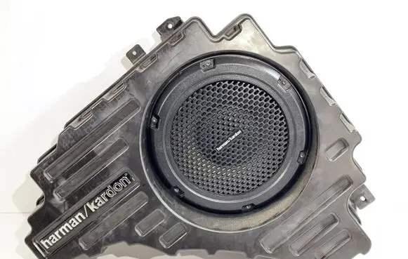 Jeep Grand Cherokee Subwoofer speaker 05035130AC