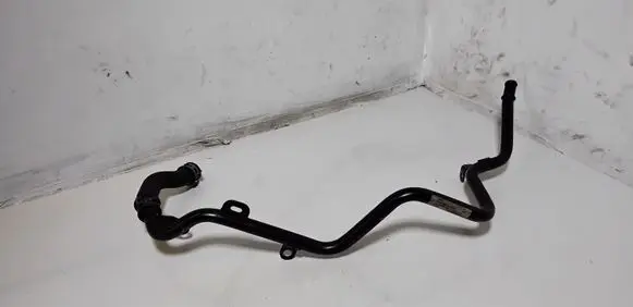 Land Rover Discovery 4 - LR4 Engine coolant pipe/hose 9X2Q6C661BB