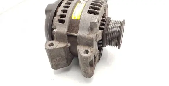 Lexus IS 220D-250-350 Generator/alternator 2706026030 1042104771