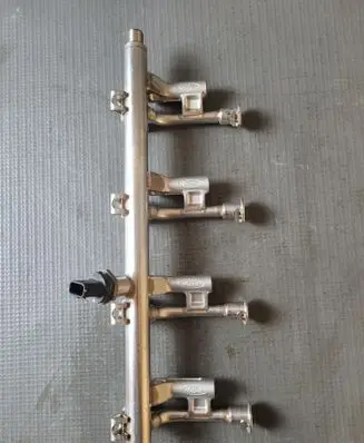 Ford Fusion II Fuel main line pipe DS7G9H487EA DS7G9F972EA