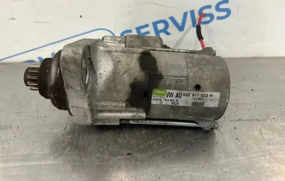 Skoda Octavia Mk2 (1Z) Starter motor 02Z911023H