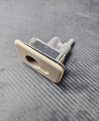 Opel Insignia A Cargo luggage net fixing mount 332817667