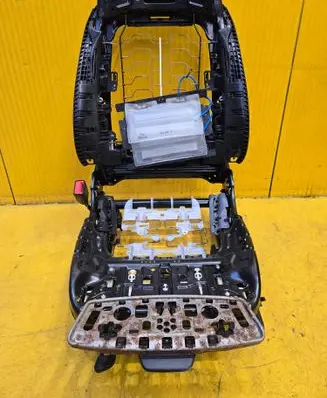 Mercedes-Benz GLC C253 Front driver seat A0009101503
