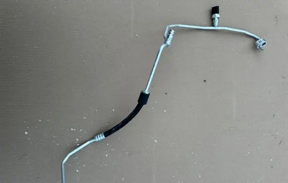 Audi Q3 F3 Air conditioning (A/C) pipe/hose 5QF820741N