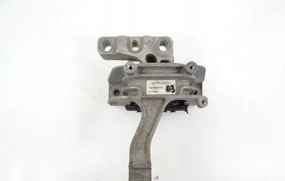 Volkswagen Golf VII Engine mount bracket 5Q0199262BF