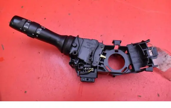 Toyota Avensis Verso Headlight wiper switch 17F373