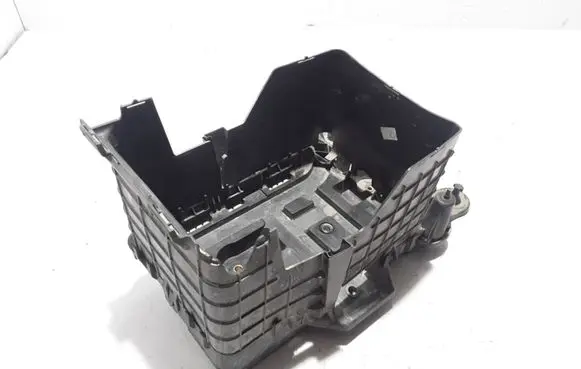 Volkswagen Caddy Battery bracket 1K0915333
