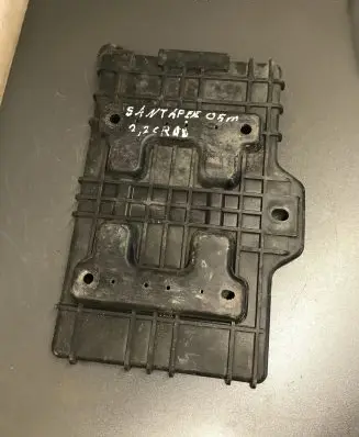 Hyundai Santa Fe Battery tray 371502B100