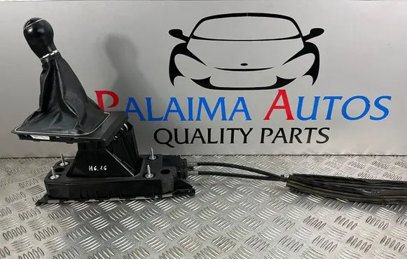 Seat Leon (5F) Gear shifter/selector 5Q0711061E