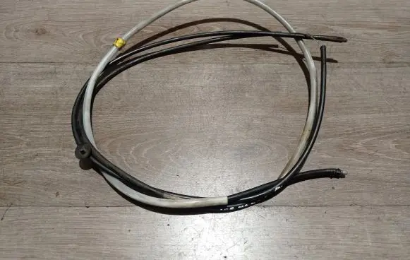 Volvo XC90 Engine bonnet/hood lock release cable 