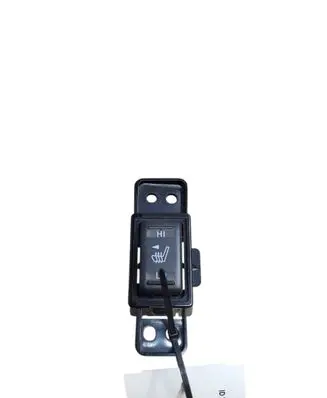 Nissan Leaf I (ZE0) Seat heating switch 689TC3NF0A