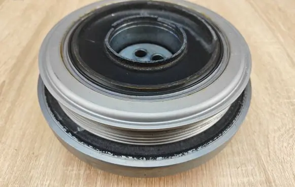 BMW 4 G22 G23 G24 G26 Crankshaft pulley 8579928