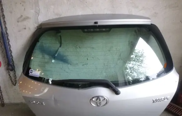Toyota Yaris Truck tailgate 