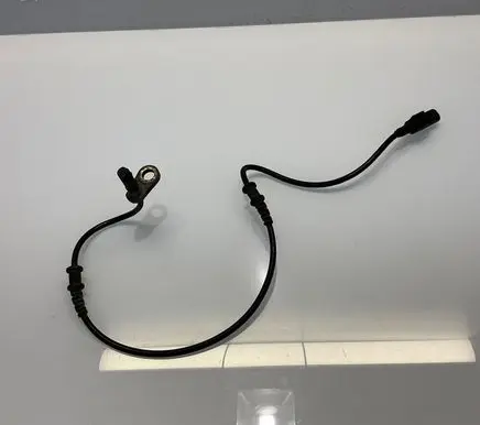 Mercedes-Benz CLS C219 Front ABS sensor wiring