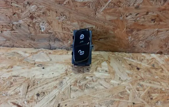 Volvo XC90 Central locking switch button 31443863