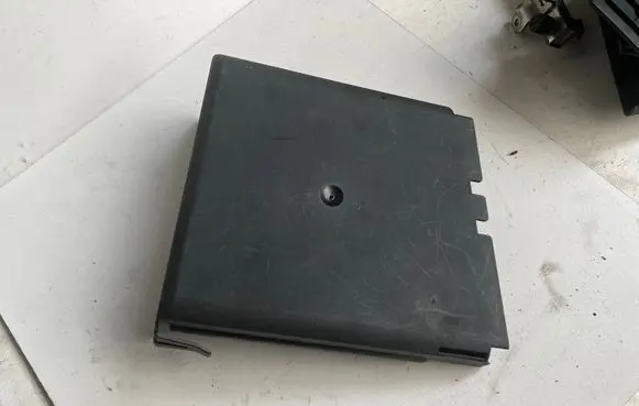 Opel Meriva A Fuse box cover 93363144