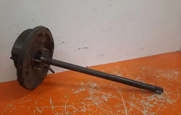 Nissan Pathfinder R50 Rear driveshaft