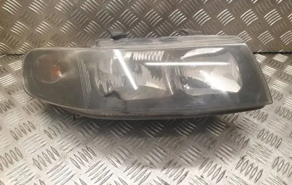 Seat Toledo II (1M) Headlight/headlamp 1M1941002D