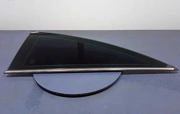 Opel Astra H Rear side window 