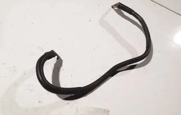 Volkswagen PASSAT B6 Positive cable (battery) 