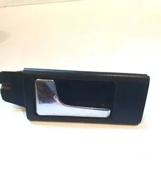 Audi A6 S6 C4 4A Front door interior handle 4A0837019B