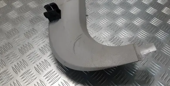 Foot area side trim