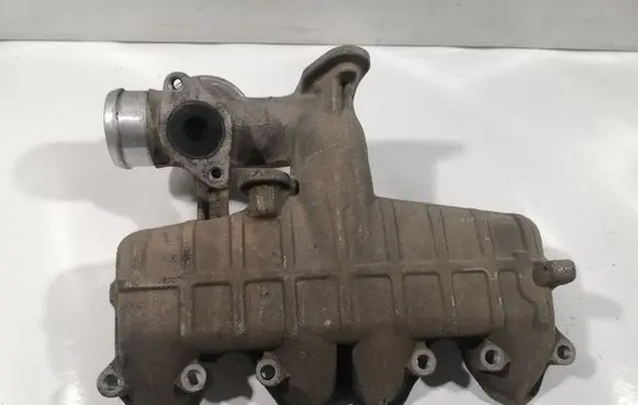 Volkswagen Golf III Intake manifold 25274500 028129711J