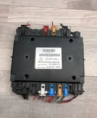 Volkswagen Touareg I Comfort/convenience module 7L6937049J 05066522 49S2703