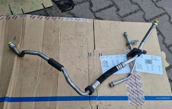 Audi A4 S4 B7 8E 8H Air conditioning (A/C) pipe/hose 1222222
